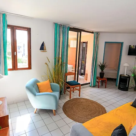 Dominica-5 By Interhome Daire